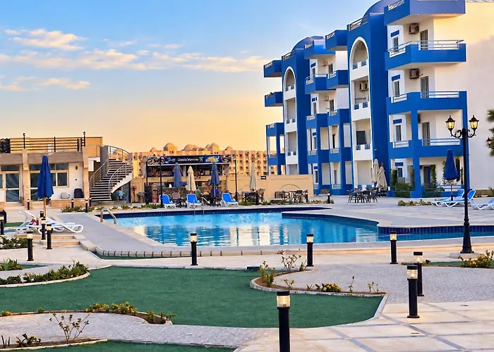 Oasis Marina Al Ahyaa Pool & Apartment, *